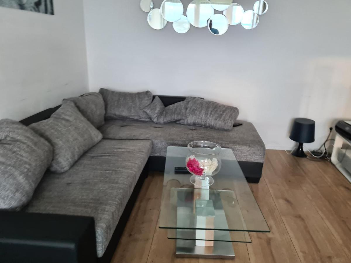Sehr Schoene Drei Zimmer Deluex Wohnung In Sindelfingen Zewnętrze zdjęcie