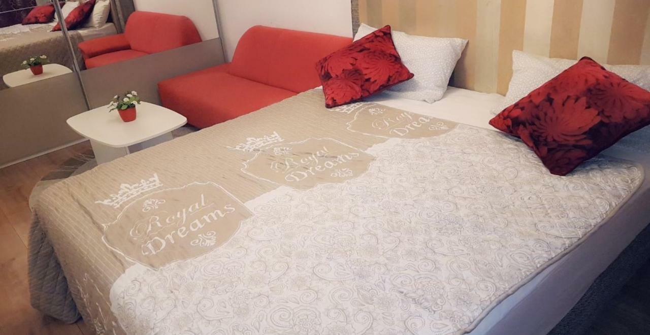 Sehr Schoene Drei Zimmer Deluex Wohnung In Sindelfingen Zewnętrze zdjęcie